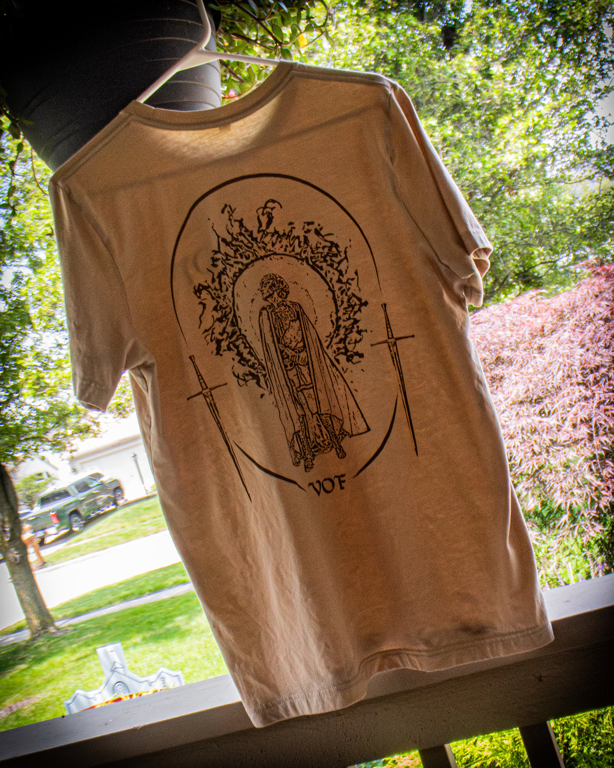 TAN CLAYMORE SHIRT